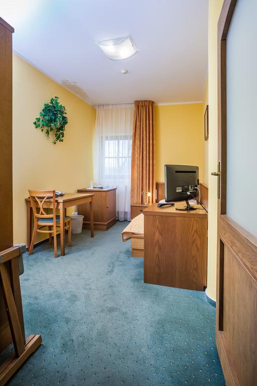 Velké Meziříčí Hotel Jelinkova Vila חדר תמונה