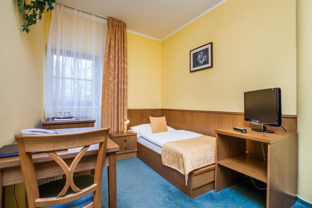 Velké Meziříčí Hotel Jelinkova Vila חדר תמונה