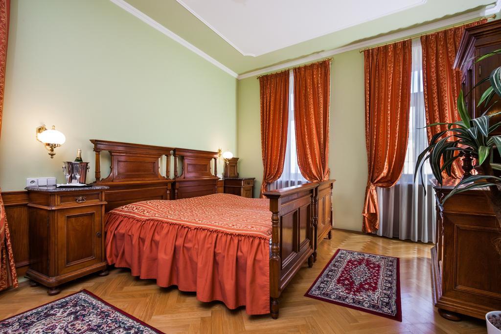 Velké Meziříčí Hotel Jelinkova Vila חדר תמונה