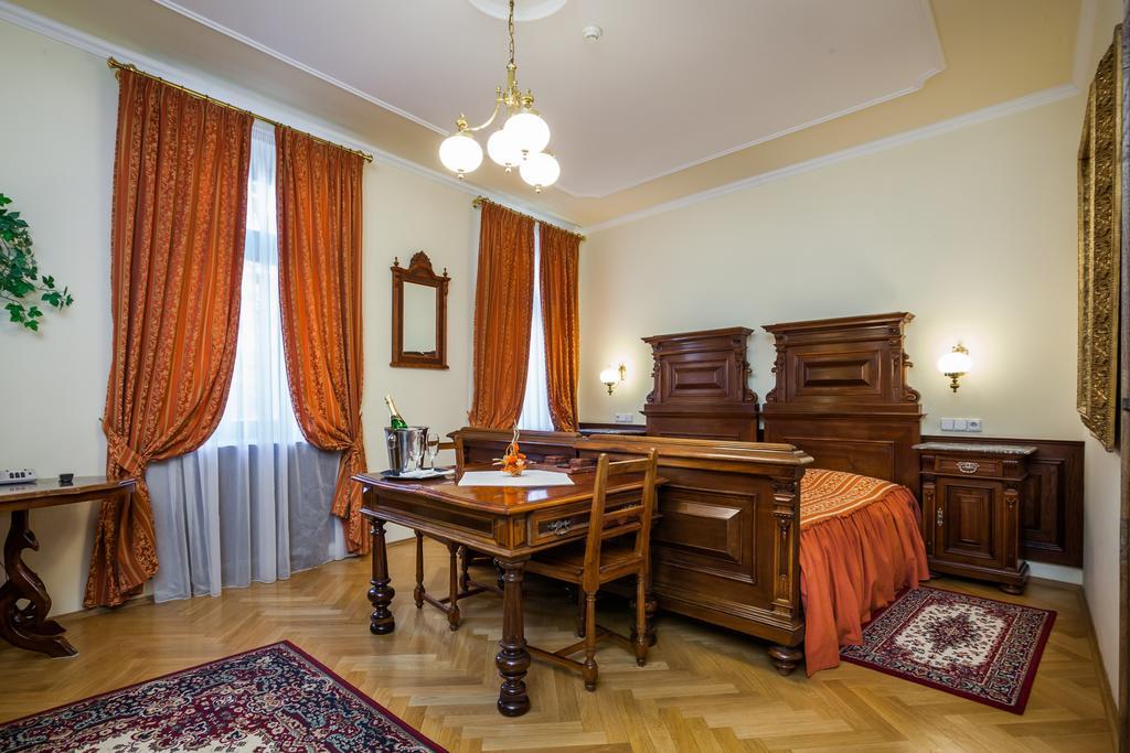 Velké Meziříčí Hotel Jelinkova Vila חדר תמונה